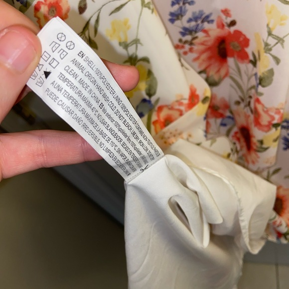 Forever 21 White Multicolor Flower Dress Size 0X - Picture 4 of 7